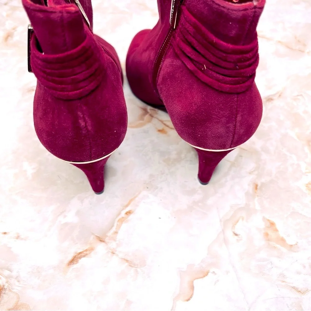 VINCE CAMUTO SUEDE BOOTIES, Wine Berry Suede Heeled Booties, Zipper, Gold Trim